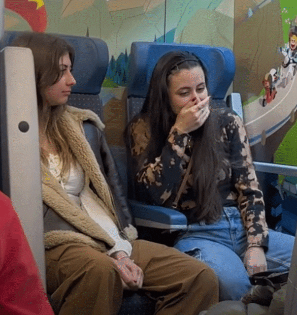 니하오~ 열차 안서 아시아계 조롱한 이탈리아 학생들